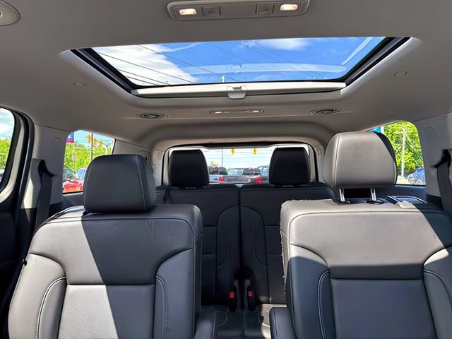Used 2021 GMC Acadia SLT w/ Elevation Edition AWD/4WD image 21