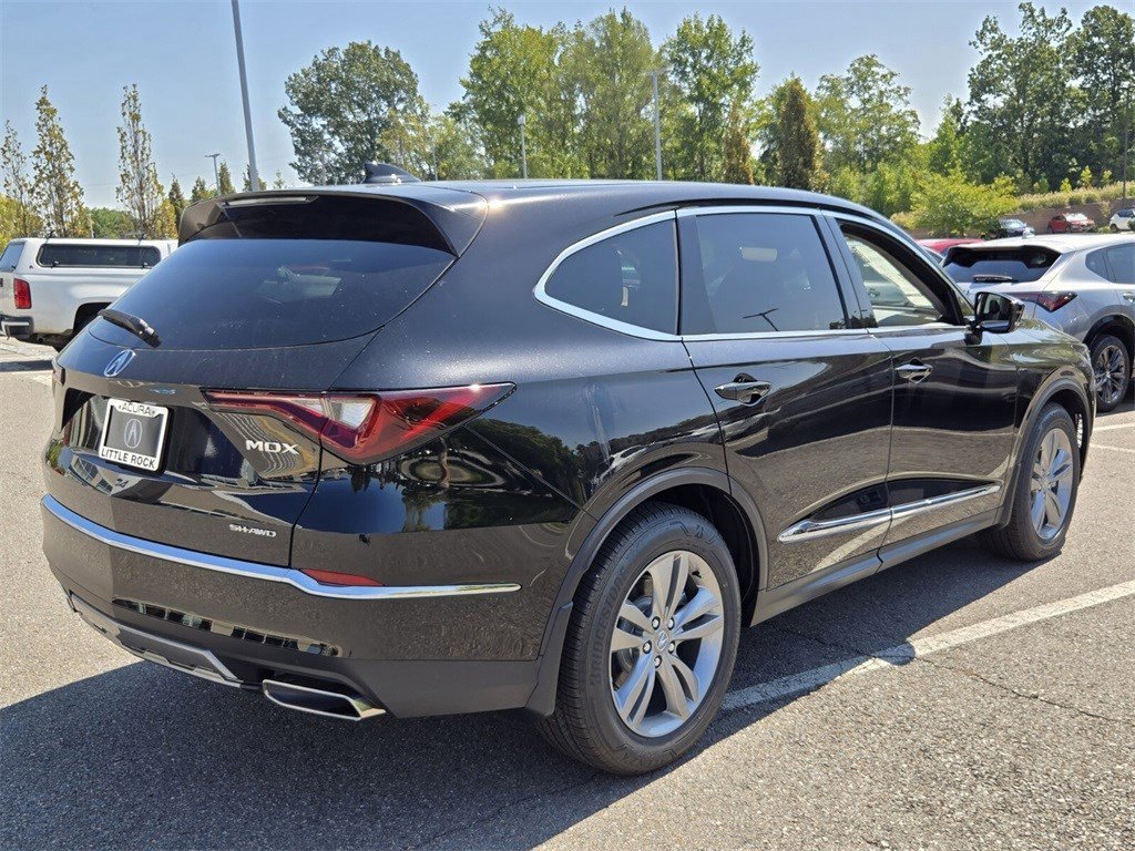New 2026 Acura MDX SH-AWD image 3