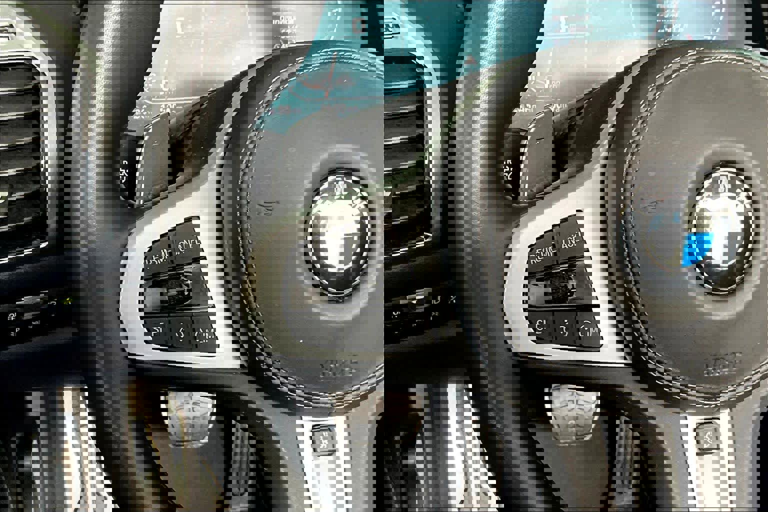 Used 2019 BMW M850i xDrive Convertible image 23