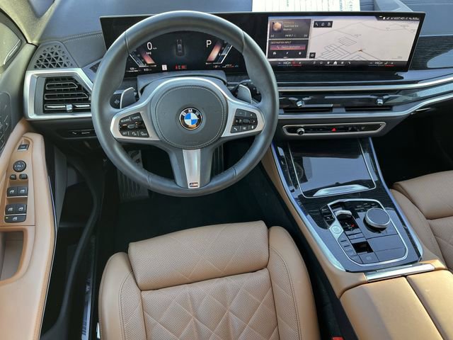 Used 2025 BMW X5 xDrive40i w/ M Sport Package image 11