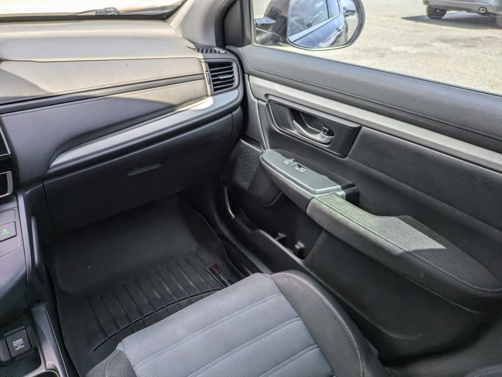 Used 2017 Honda CR-V LX image 17