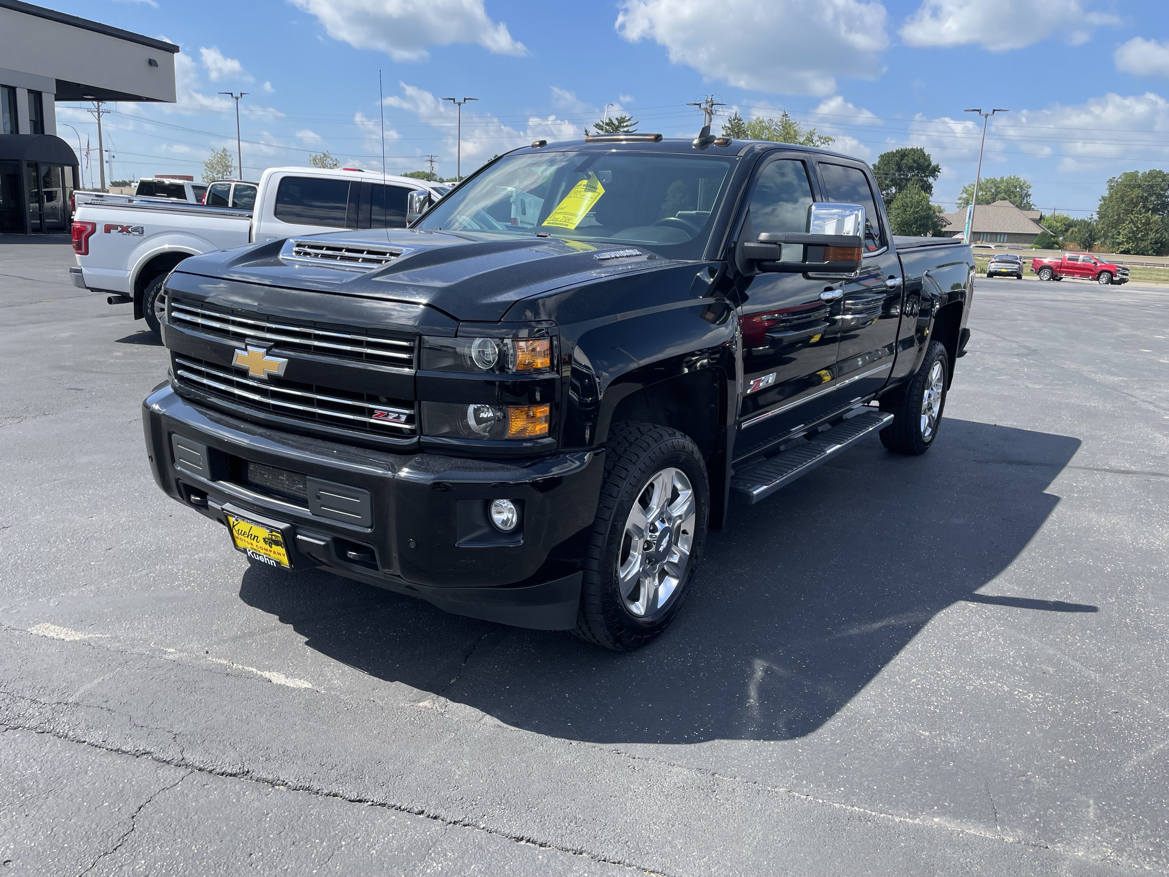 Used 2019 Chevrolet Silverado 2500 LTZ w/ Duramax Plus Package AWD/4WD image 4