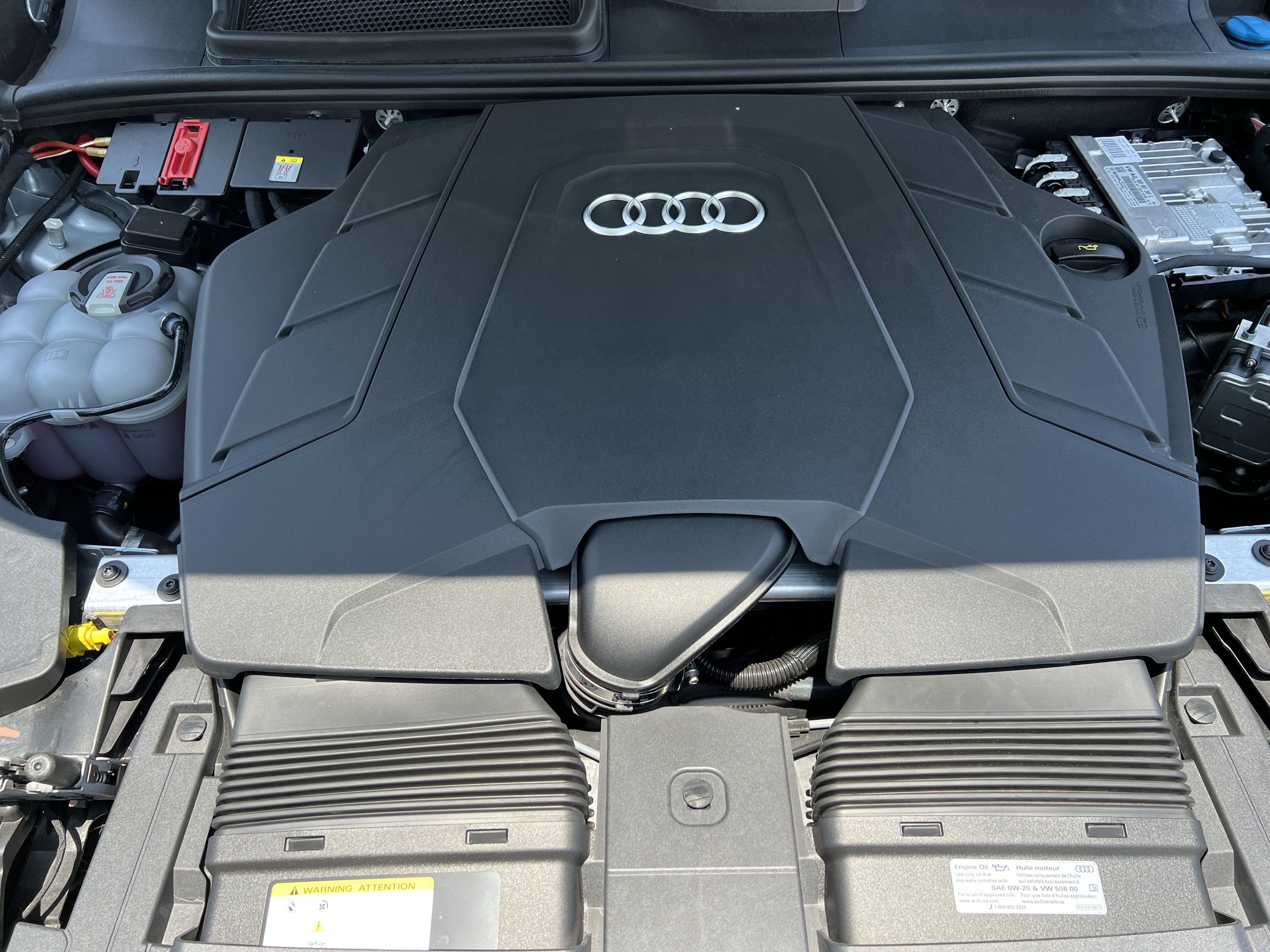 Certified 2024 Audi Q8 Premium AWD/4WD image 36