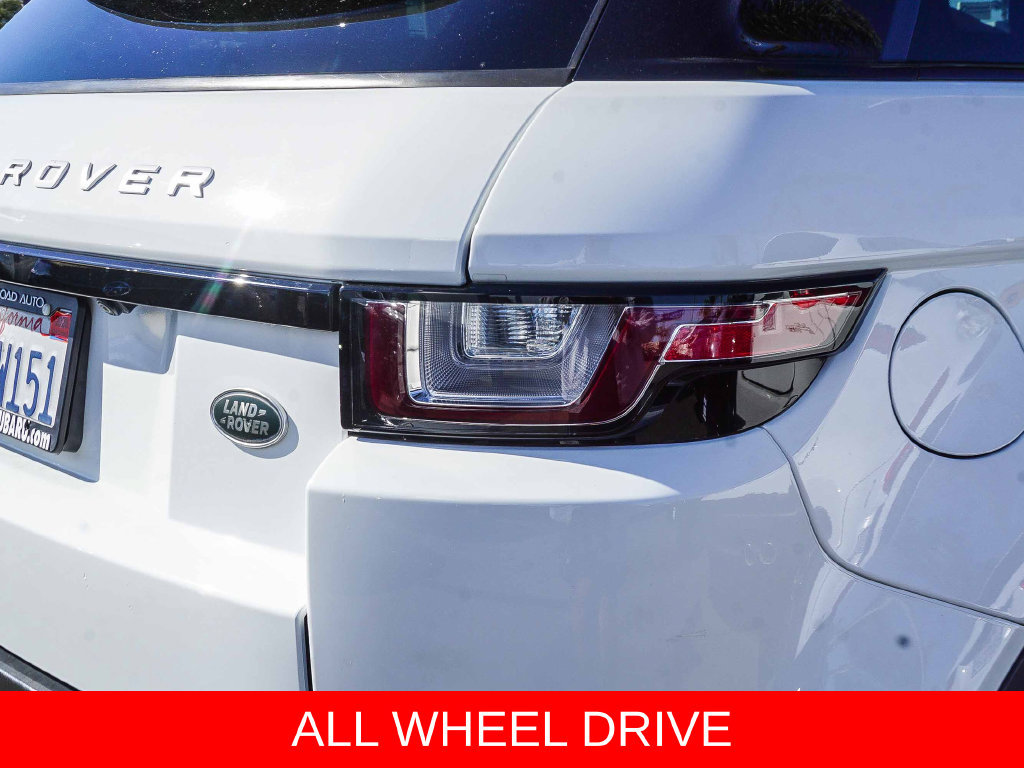 Used 2016 Land Rover Range Rover Evoque SE AWD/4WD image 7