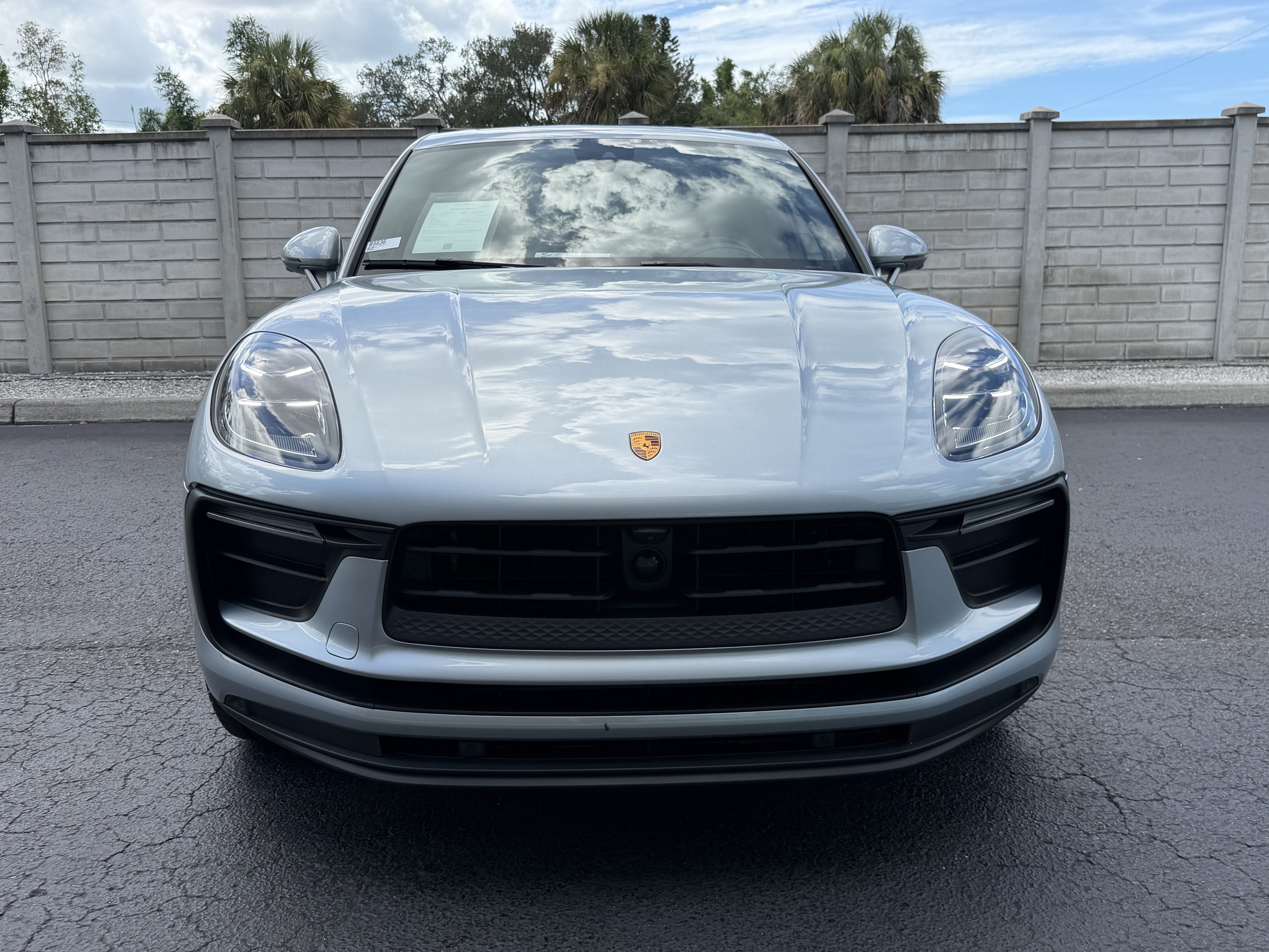Certified 2023 Porsche Macan AWD/4WD image 10