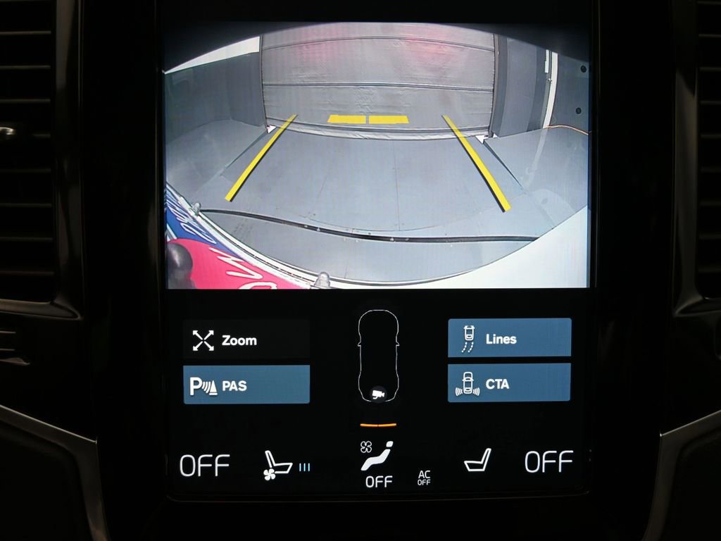 Used 2022 Volvo XC90 T6 Inscription w/ Climate Package image 13