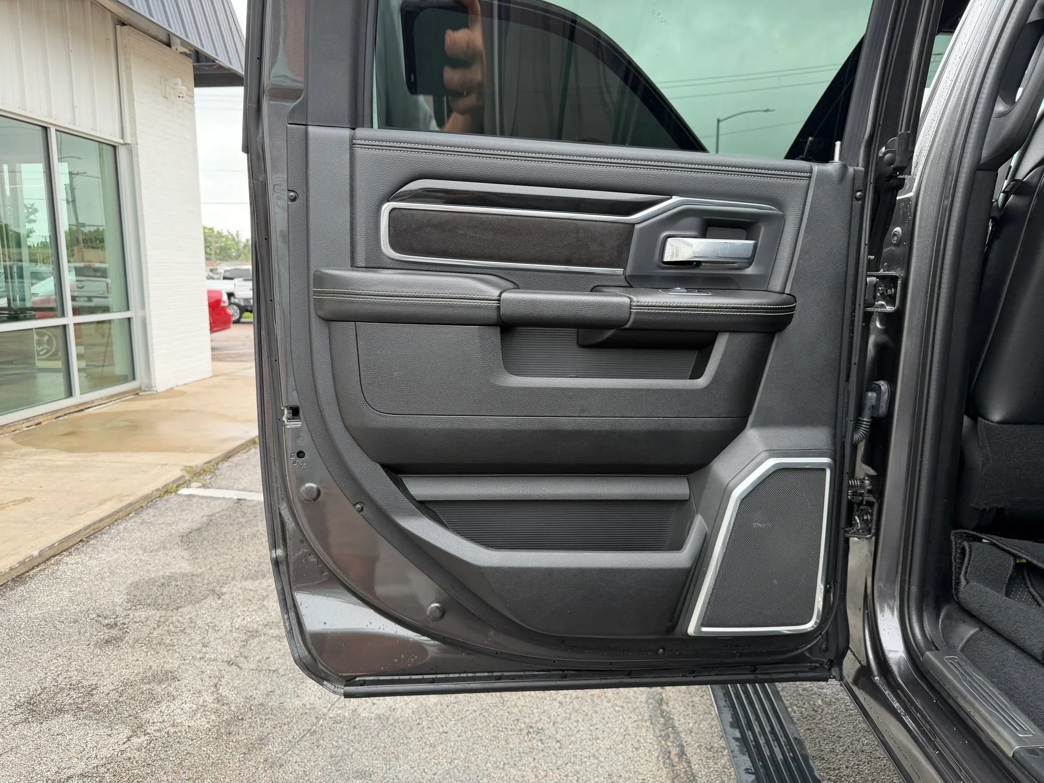 Used 2022 RAM 2500 Laramie AWD/4WD image 27