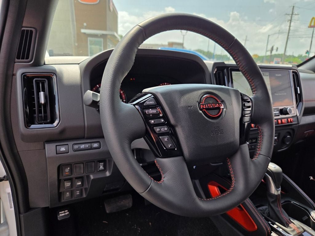 Used 2025 Nissan Frontier PRO-4X w/ Pro Premium Package AWD/4WD image 13
