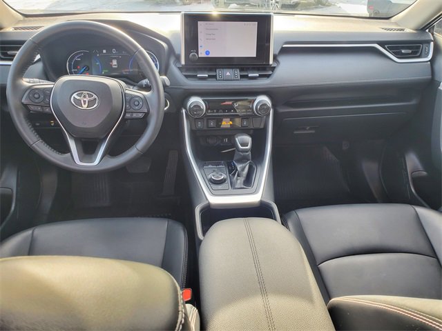 Used 2023 Toyota RAV4 XLE Premium image 11