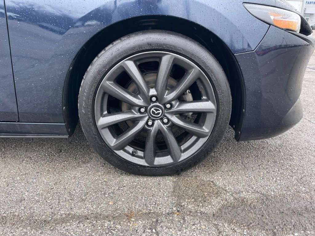 Used 2019 MAZDA MAZDA3 Preferred image 12