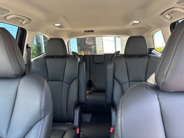 Certified 2026 Subaru Ascent Premium AWD/4WD image 29