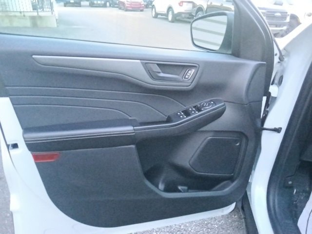 Used 2025 Ford Escape Active image 11