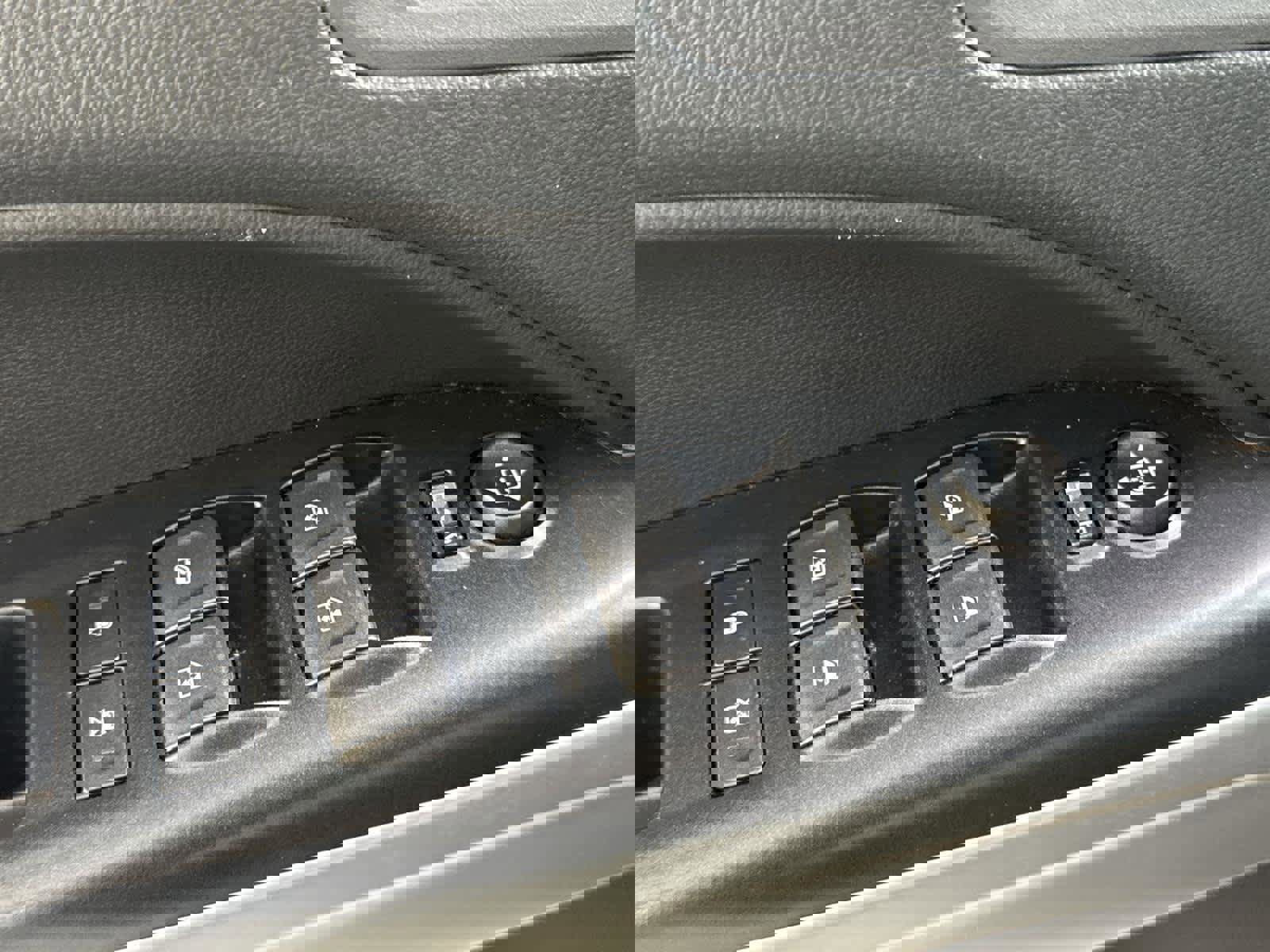 Used 2022 Chevrolet Colorado LT w/ LT Convenience Package image 22