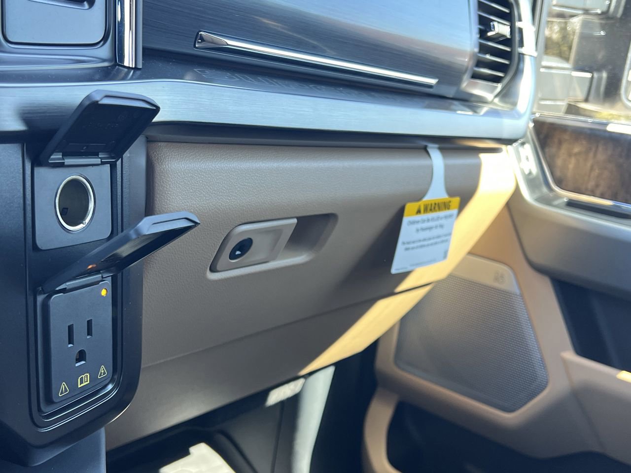 New 2026 Ford F350 Lariat w/ Chrome Package image 10