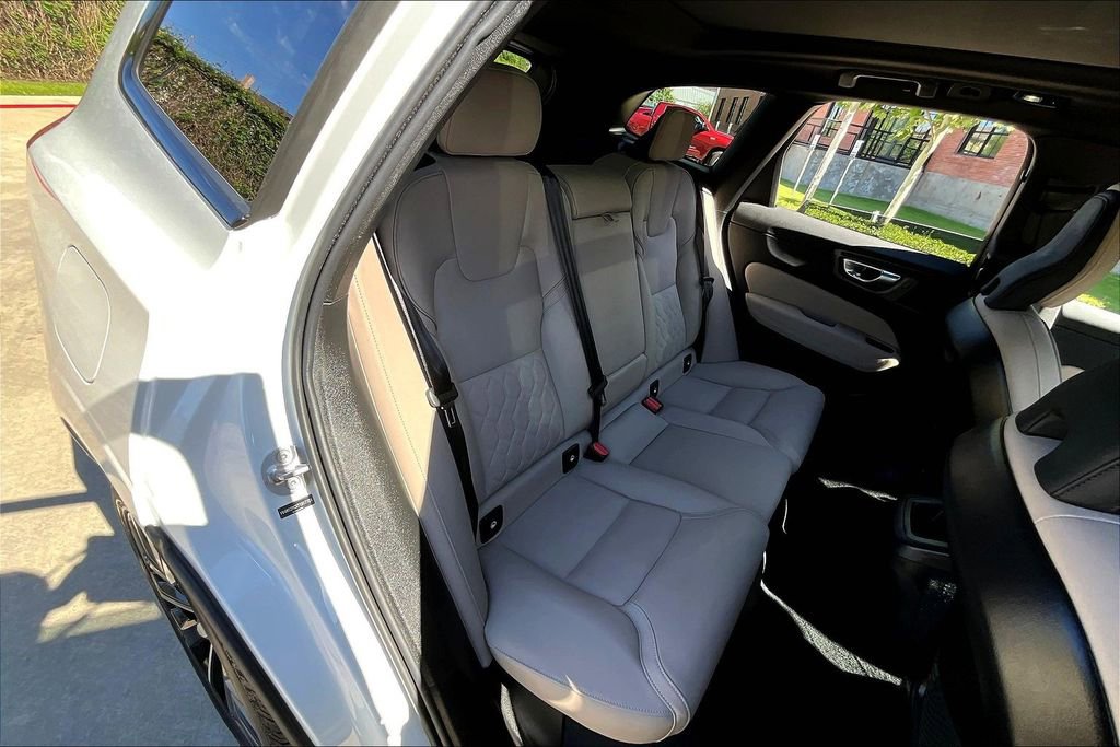Used 2026 Volvo XC60 B5 Plus w/ Protection Package Premier image 35