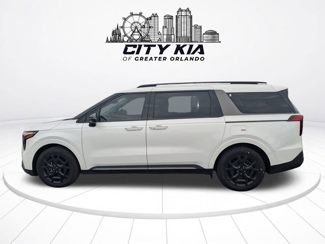 Certified 2025 Kia Carnival SX FWD image 2