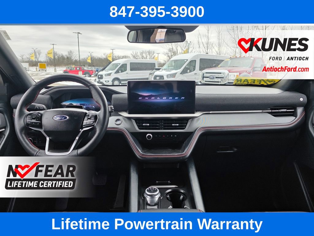 Used 2025 Ford Explorer ST-Line w/ ST-Line Street Pack image 13