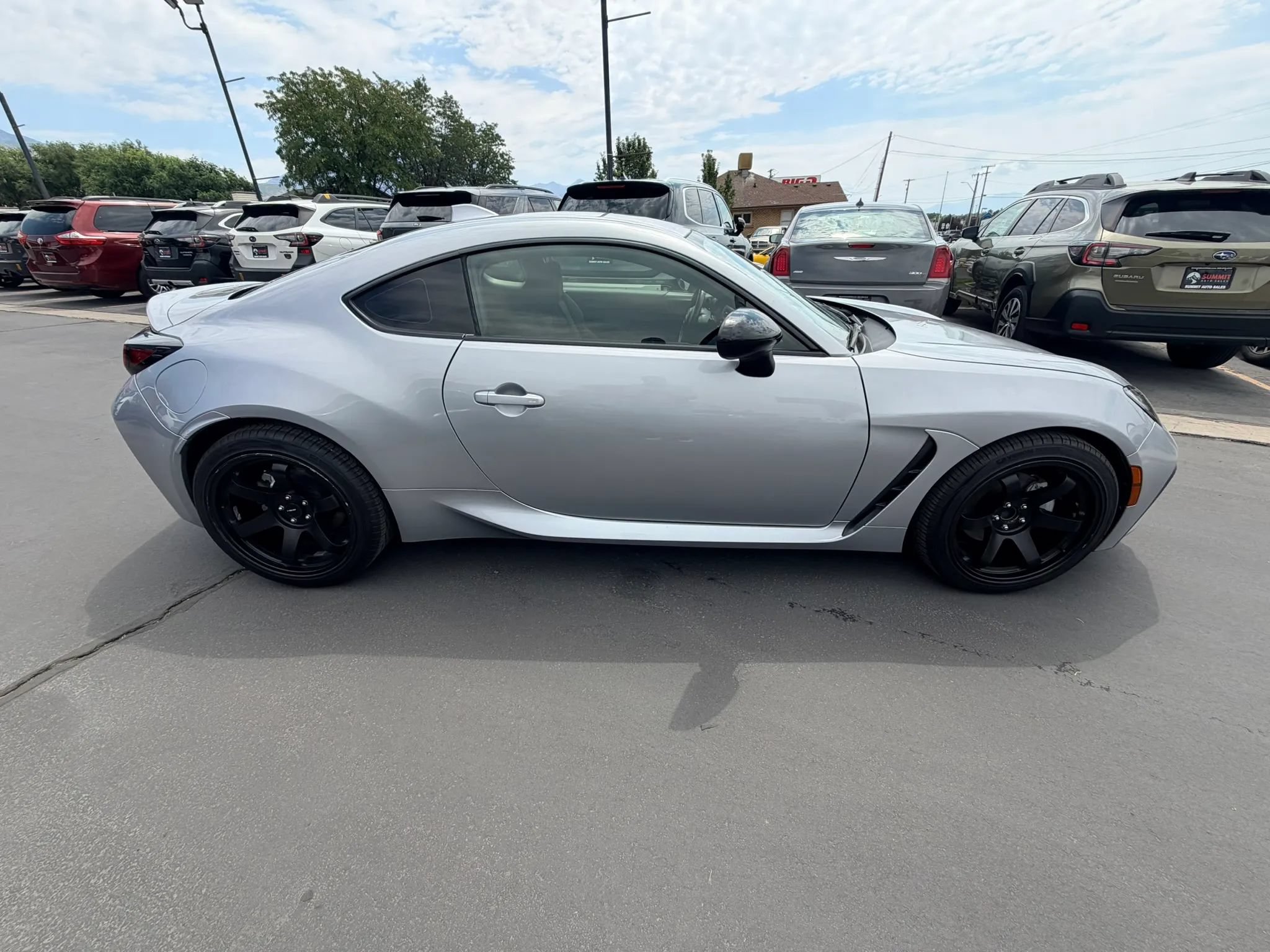 Used 2023 Toyota GR86 w/ ALL Weather Mat Package (TMS) RWD image 3