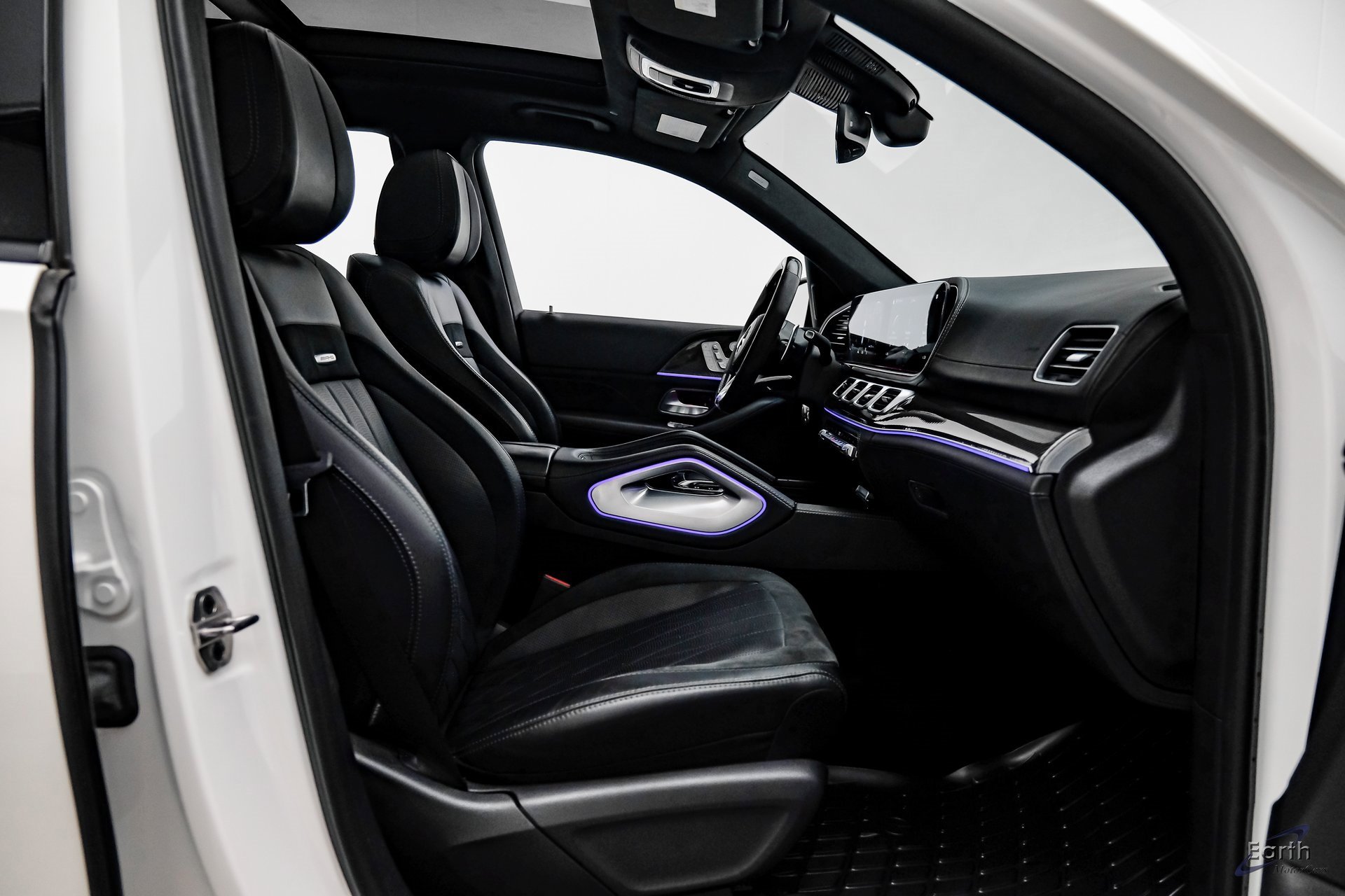 Used 2022 Mercedes-Benz GLS 63 AMG 4MATIC w/ Warmth & Comfort Package image 45