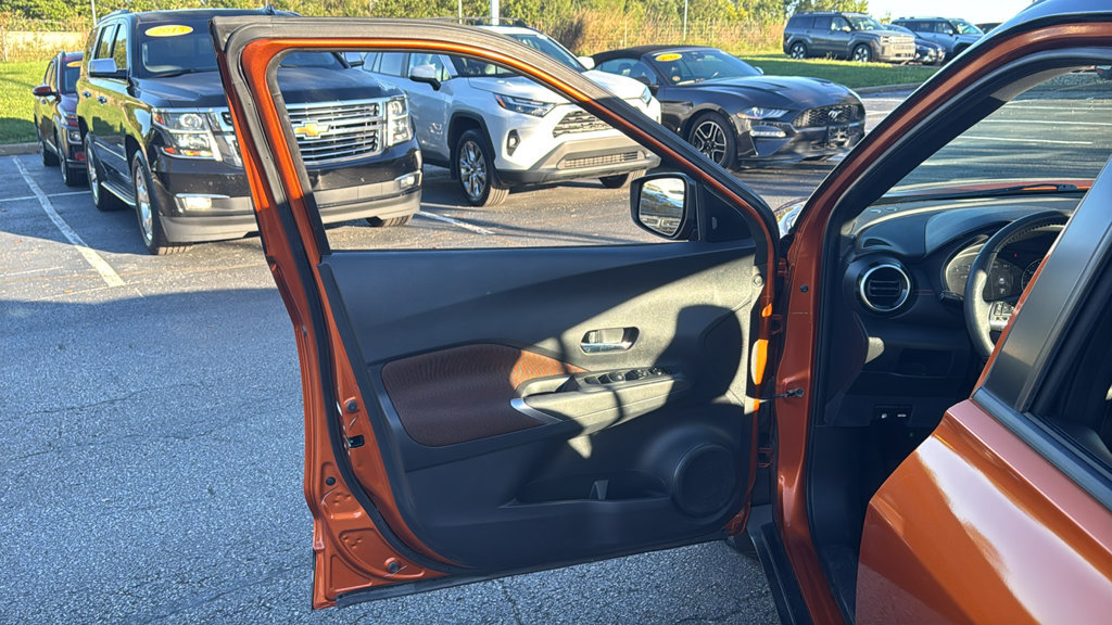 Used 2021 Nissan Kicks SR FWD image 15