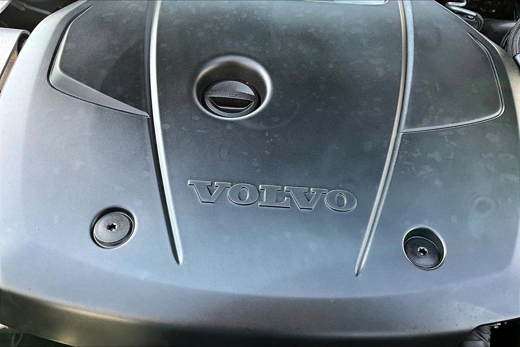 Used 2021 Volvo S90 T8 R-Design AWD/4WD image 31