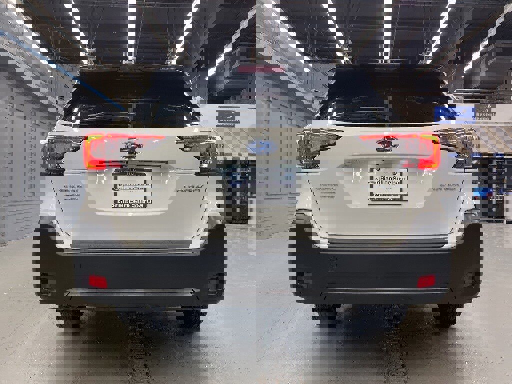 Certified 2025 Subaru Outback Premium w/ Popular Package #1A image 6