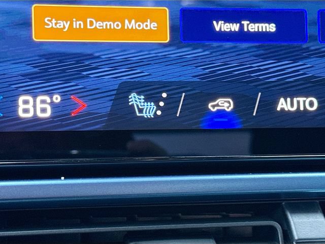 New 2026 Chevrolet Equinox EV LT AWD/4WD image 21