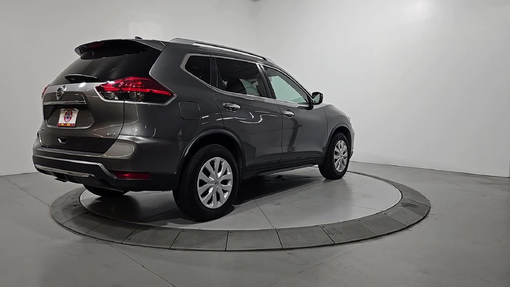 Used 2017 Nissan Rogue S w/ S Appearance Package AWD/4WD image 5