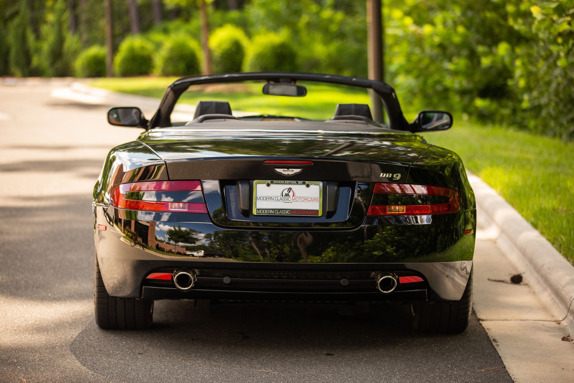 Used 2007 Aston Martin DB9 Volante RWD image 16