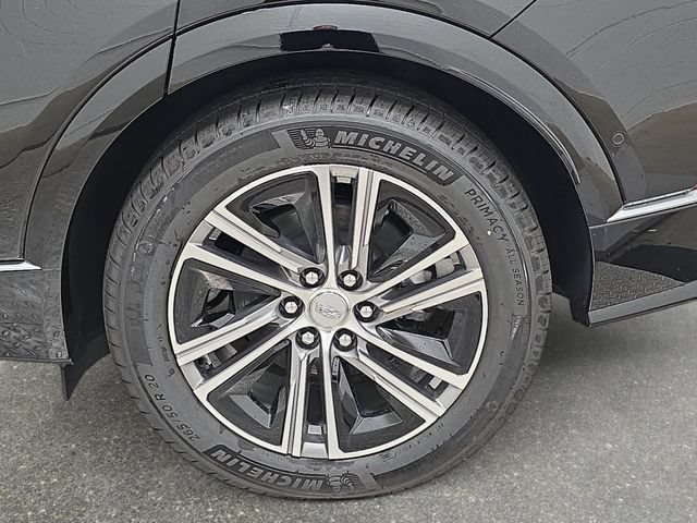 New 2026 Cadillac Lyriq Luxury w/ LPO, Floor Liner Package AWD/4WD image 30
