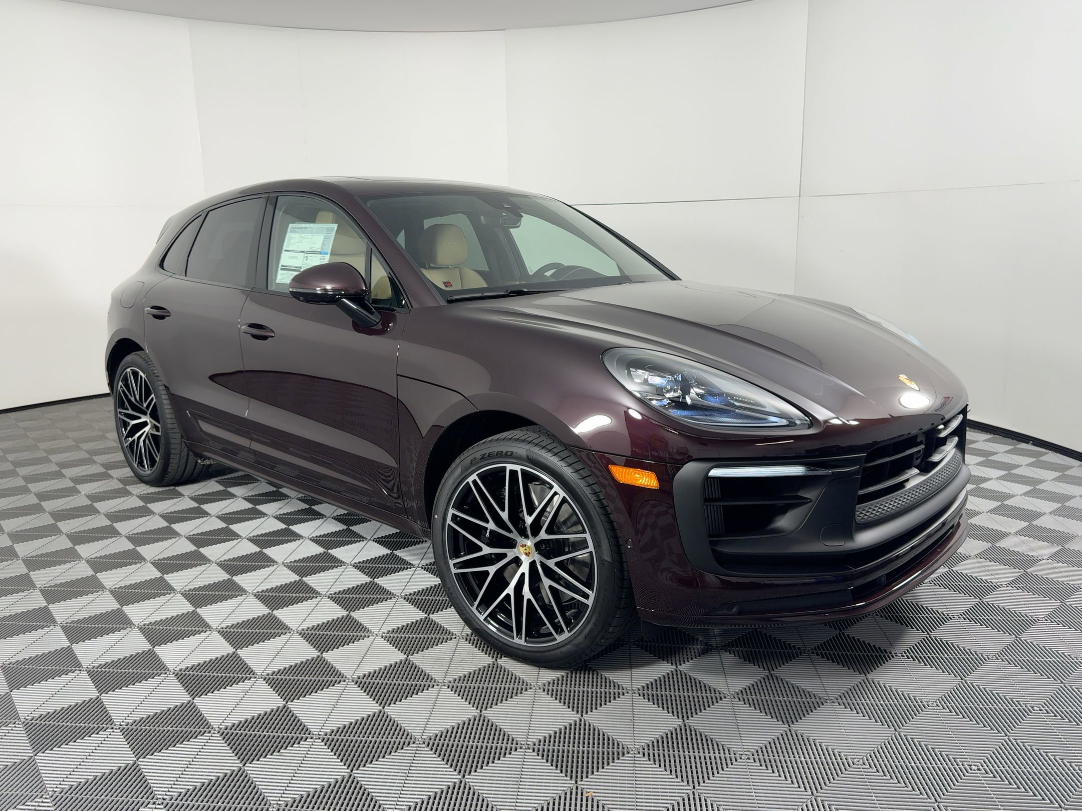 New 2026 Porsche Macan GTS AWD/4WD image 7