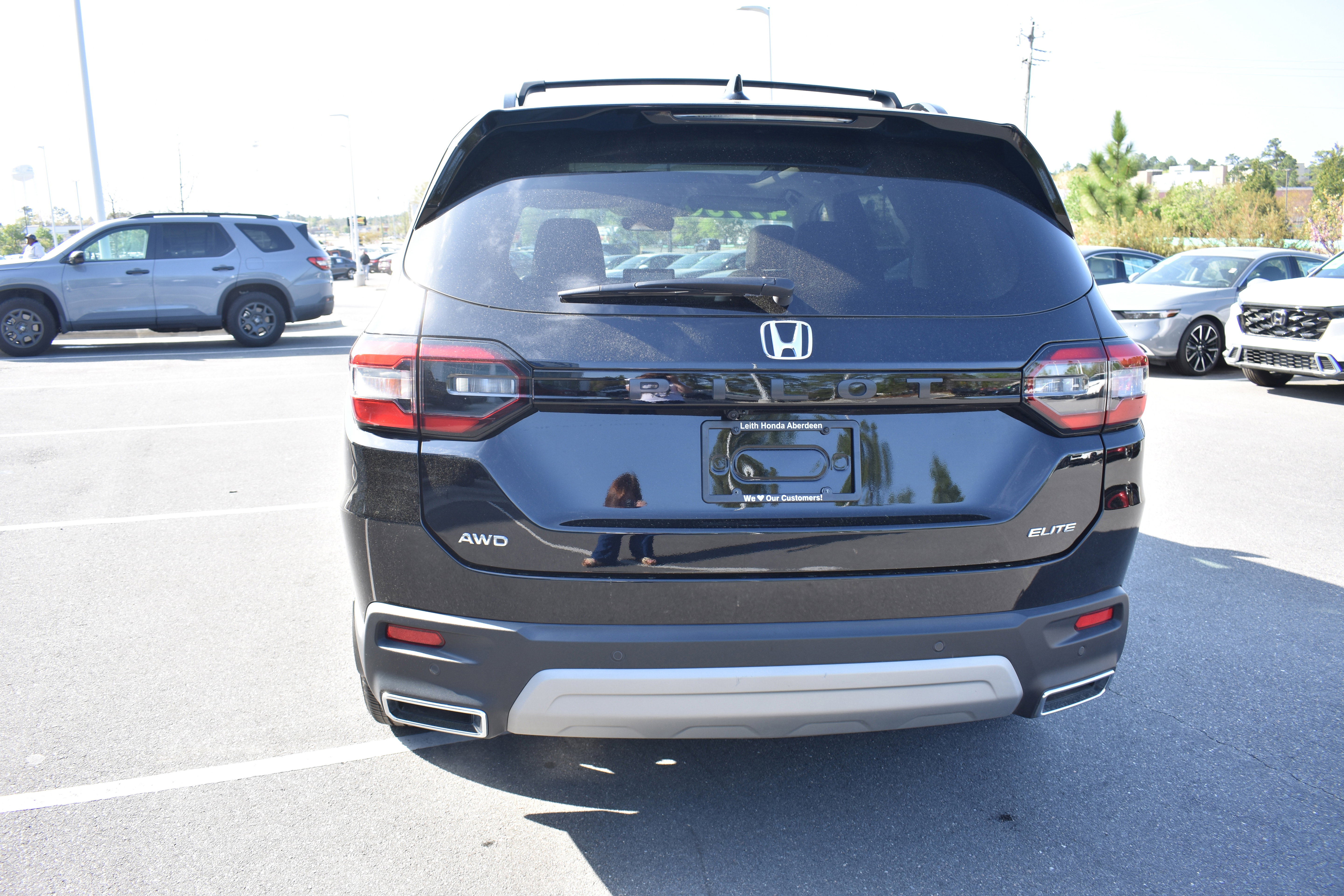 Certified 2025 Honda Pilot Elite image 8