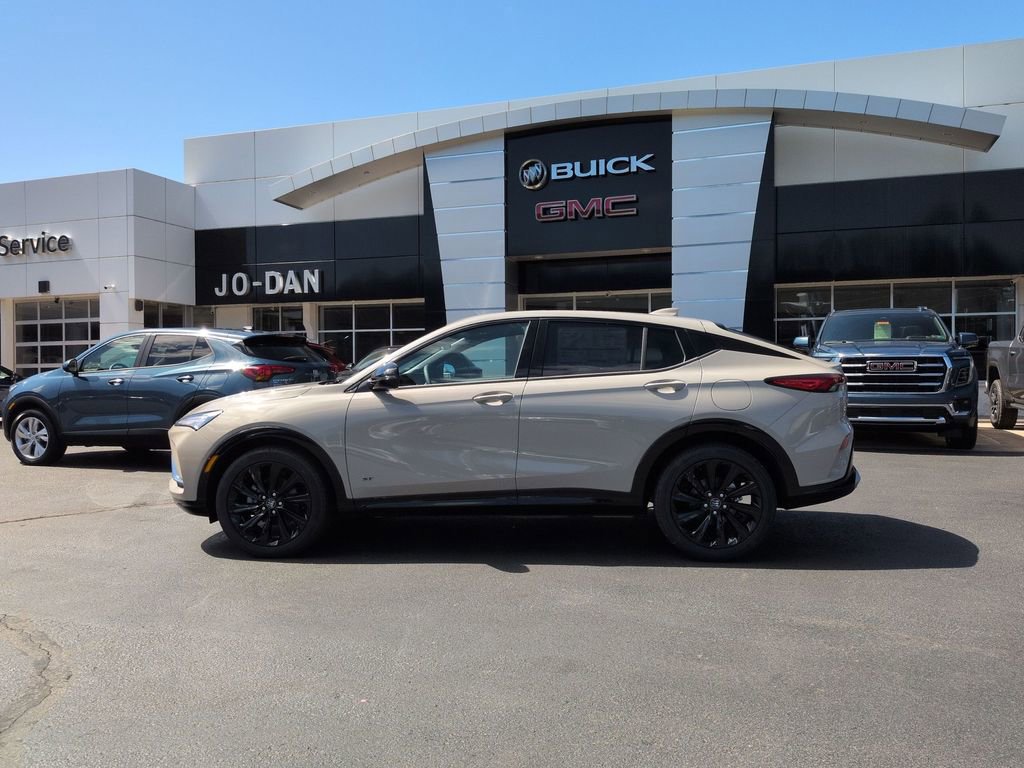 New 2026 Buick Envista Sport Touring w/ Studio Series image 8