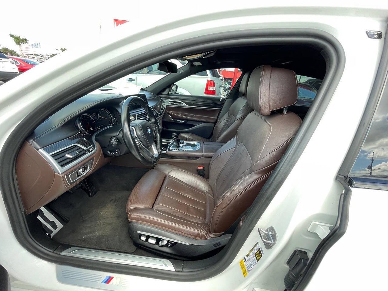 Used 2017 BMW 740i RWD image 8