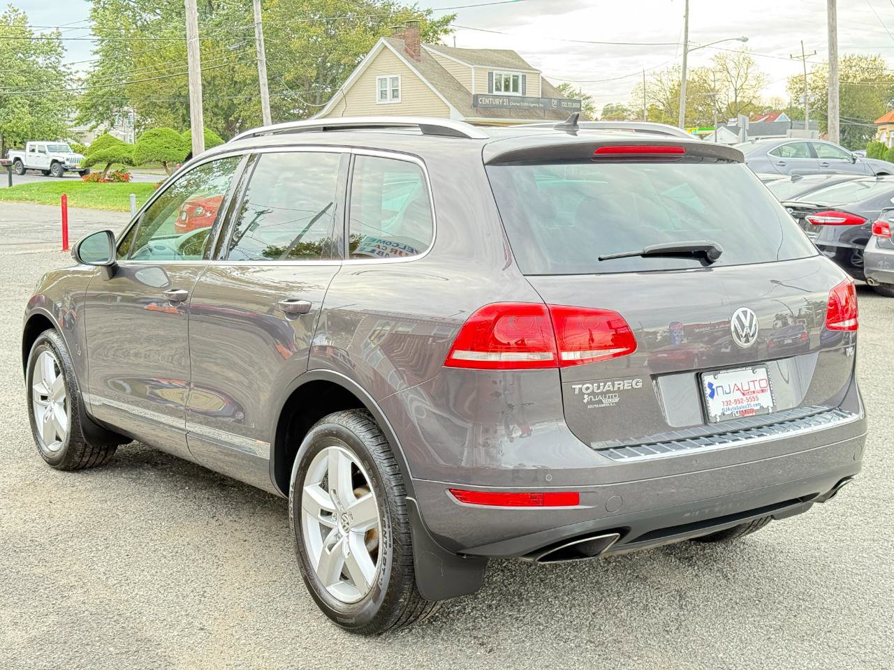 Used 2012 Volkswagen Touareg VR6 AWD/4WD image 6