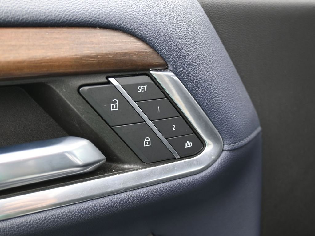 Used 2022 Chevrolet Silverado 1500 High Country image 18