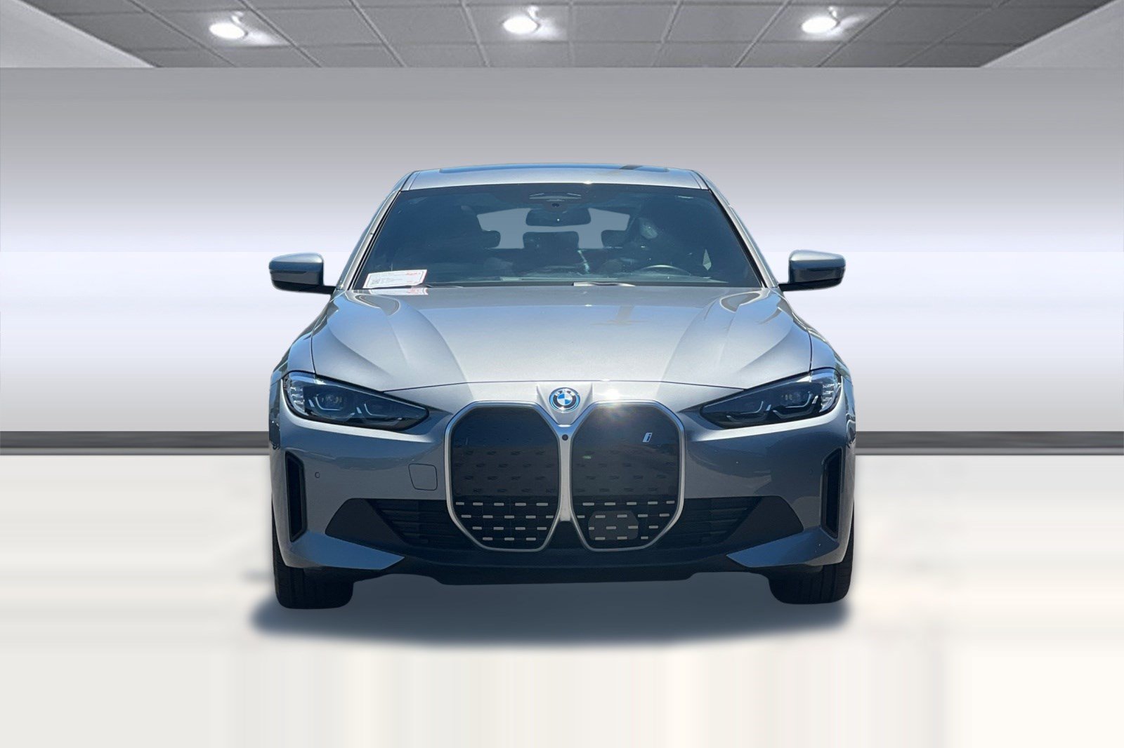 Used 2023 BMW i4 eDrive35 RWD image 5