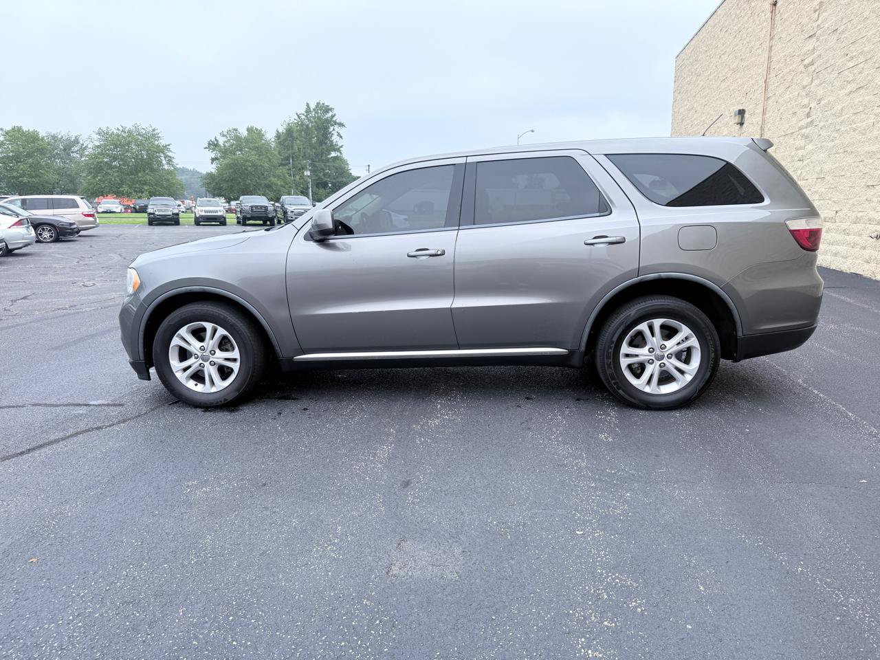 Used 2011 Dodge Durango Express AWD/4WD image 2
