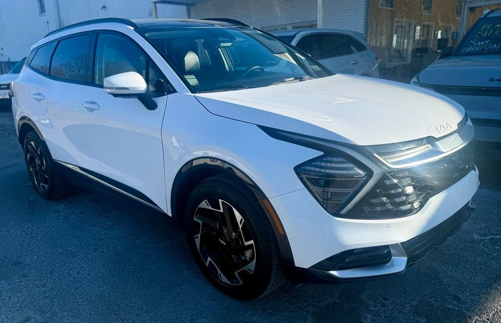 Certified 2023 Kia Sportage SX image 1