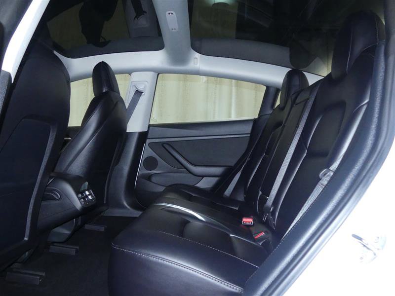 Used 2022 Tesla Model 3 Long Range image 21