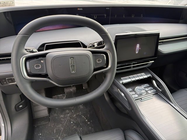 New 2026 Lincoln Nautilus Reserve image 13