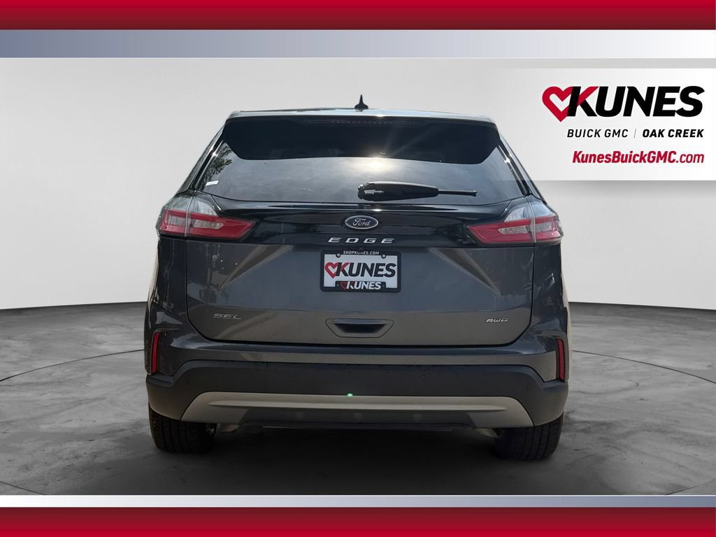 Used 2024 Ford Edge SEL AWD/4WD image 9