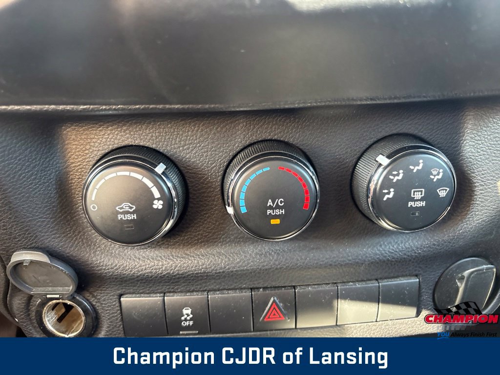 Used 2013 Jeep Wrangler Unlimited Sport AWD/4WD image 20