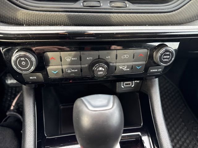 Used 2024 Jeep Compass Trailhawk AWD/4WD image 26