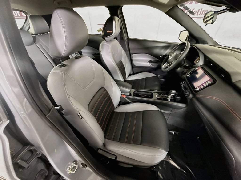 Certified 2023 Nissan Kicks SR w/ SR Premium Package FWD image 29