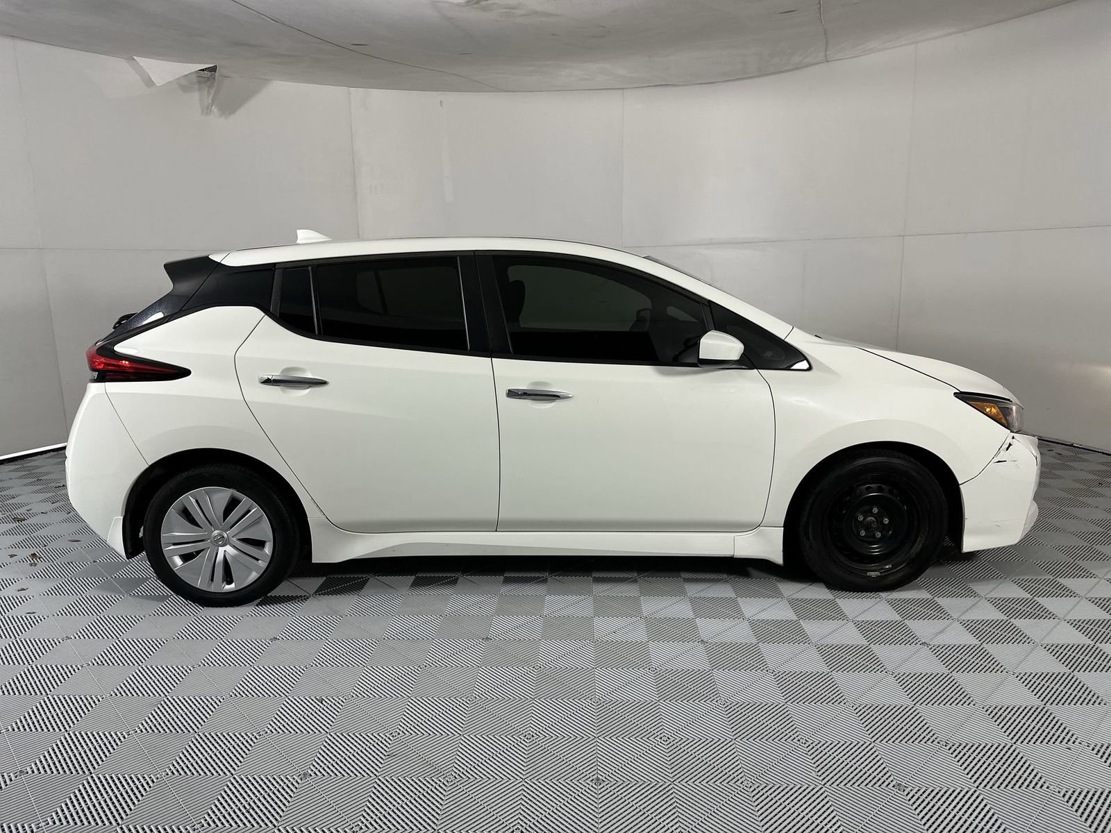 Used 2021 Nissan Leaf S w/ S Charge Package image 9