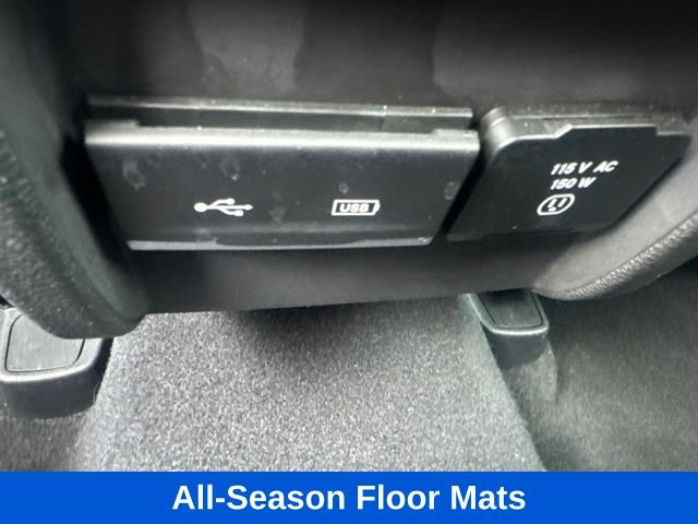 Used 2019 Jeep Cherokee Latitude Plus w/ Comfort/Convenience Group AWD/4WD image 13