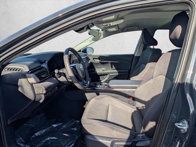 Used 2025 Toyota Camry LE image 16