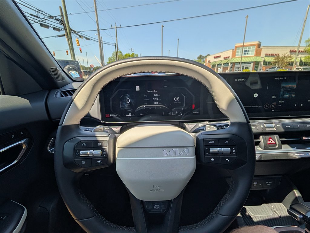 Used 2025 Kia K4 GT-Line w/ GT-Line Premium Package FWD image 15