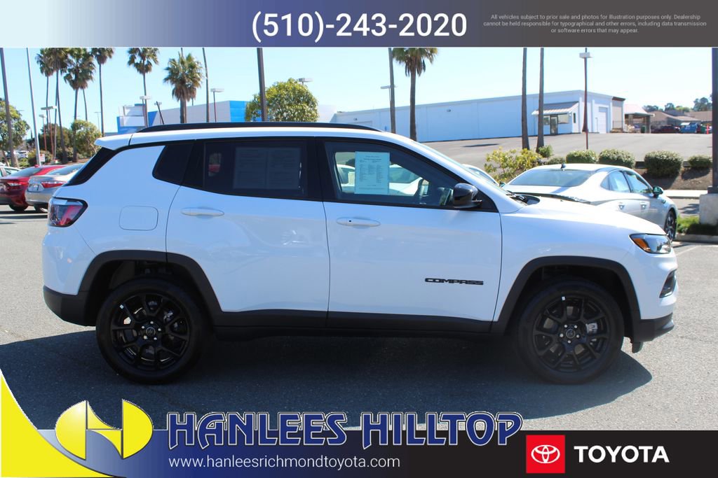 Used 2026 Jeep Compass Latitude image 6